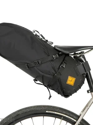 Restrap Saddle Bag podsedlová kapsička, 18 l, černá Vysoce Kvalitní