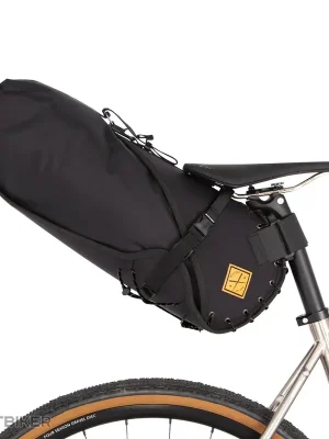 Finální Výprodej Restrap Saddle Bag podsedlová kapsička, 14 l, černá