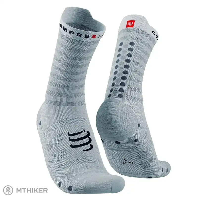 COMPRESSPORT Pro Racing V4.0 Ultralight Run High ponožky, white/alloy Sezónní Sleva