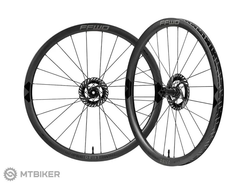 FFWD Drift Control (36 mm) 28" sada kol, náboje FFWD N/GAGE 2 1 Oblíbený