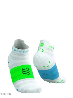 Hit Sezóny COMPRESSPORT Pro Racing Socks v4.0 Ultralight Run Low ponožky, bílá/norská blue/neon green