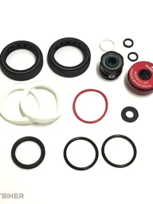Aktuální Rock Shox 200hod/1 rok servisní kit - Lyrik Rc2 C1 (2019+)