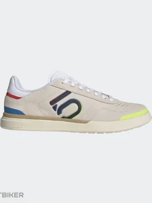Finální Výprodej adidas SLEUTH DLX dámské tenisky