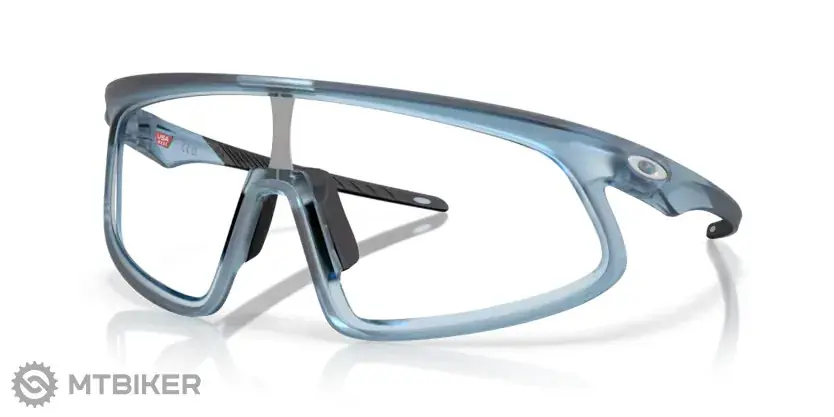 Oblíbený Oakley RSLV brýle, matte transparent stonewash/Clear To Black Iridium Photochromic