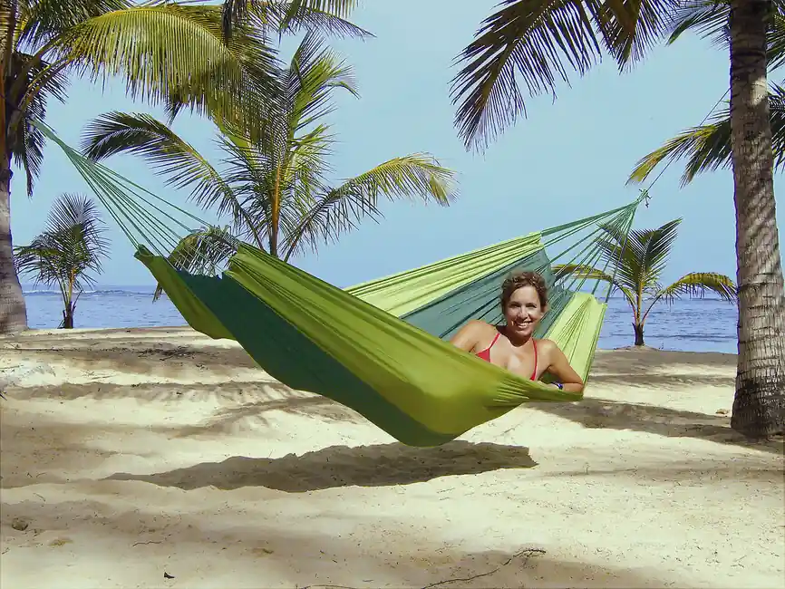 Odeslání Ihned Amazonas Silk Traveller Az Light houpací síť lesní zelená