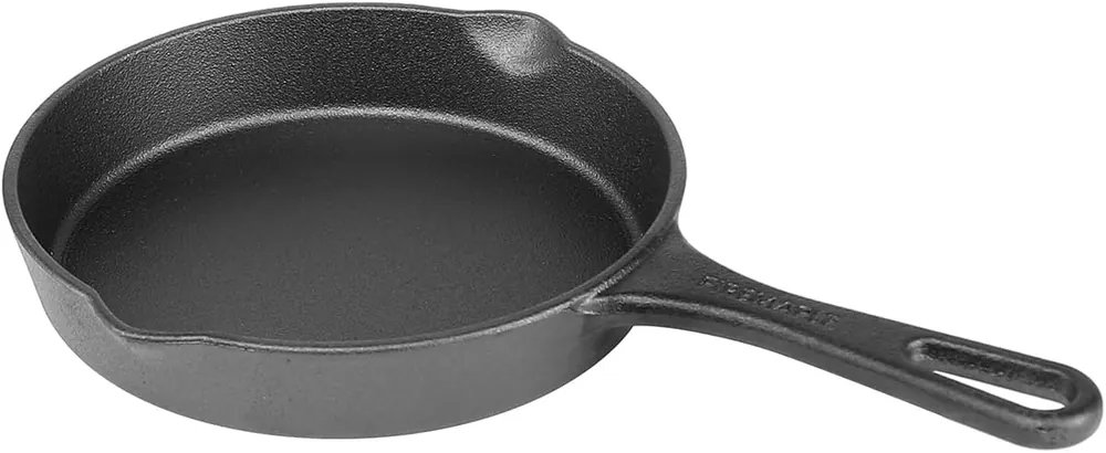 Must-Have Fire Maple Litinová pánev Blackhawk s průměrem 20 cm