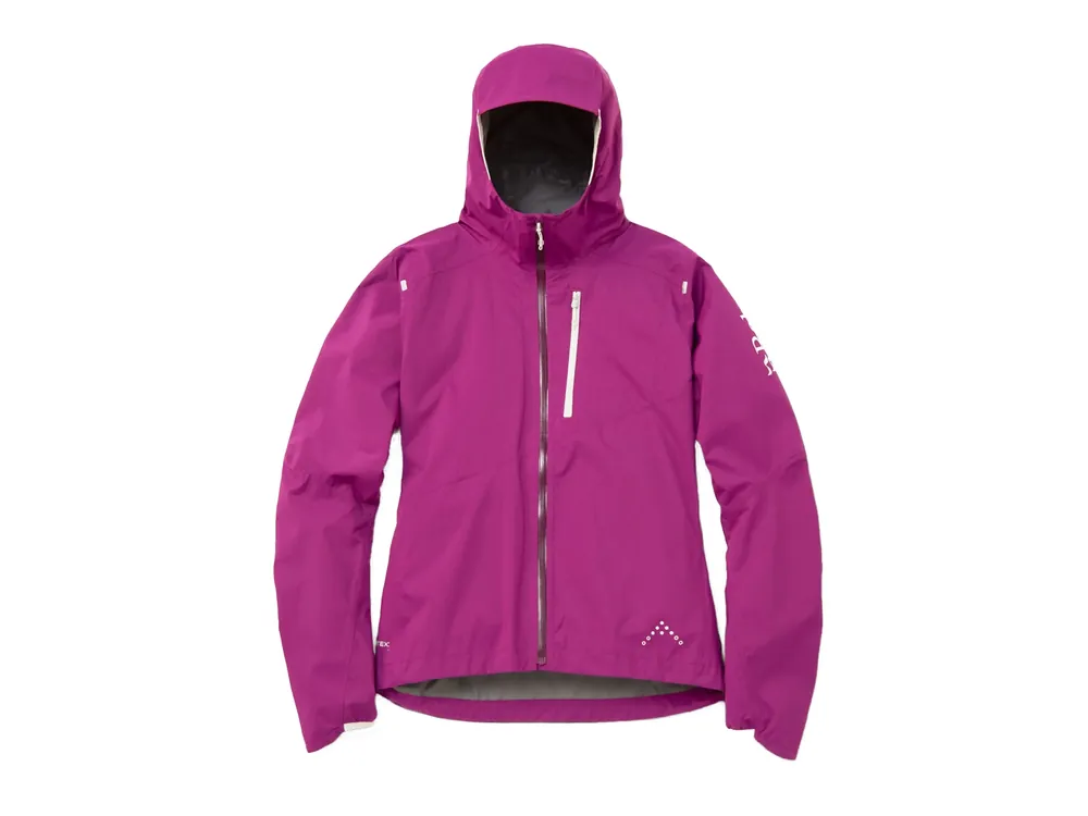 Rab Downpour Trail Light Jacket Womens, Plum - nepromokavá běžecká bunda Aktuální