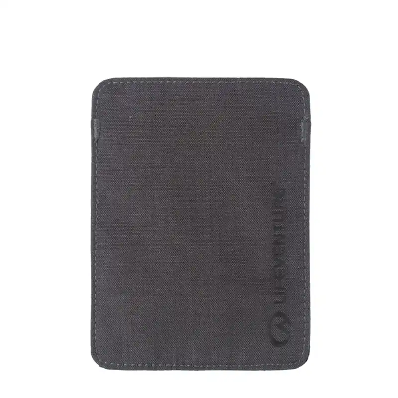 Lifeventure RFiD Protected Passport Wallet dokladovka Vrácení Zdarma