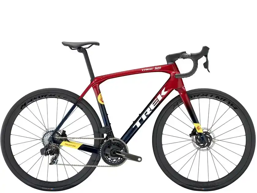 Trek Domane SLR 7 AXS Gen 4 58 červená/modrá Rychlé Dodání