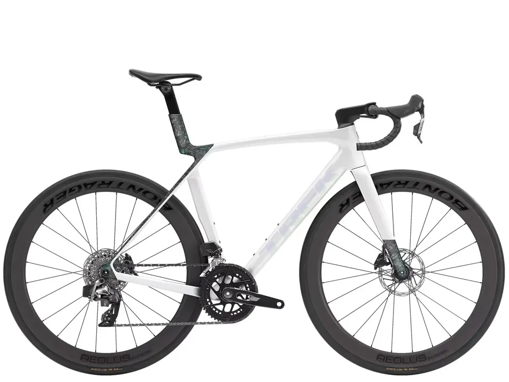 Dokud Zásoby Vydrží Trek Madone SL 6 AXS Gen 8 XL bílá