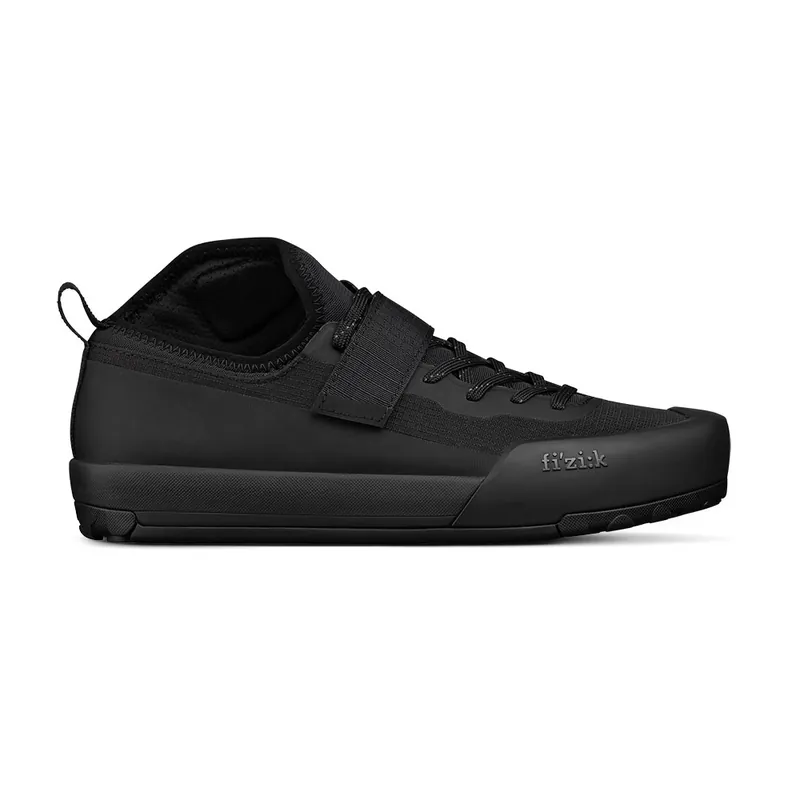 Cenově Výhodný FIZIK TRETRY GRAVITA TENSOR BLACK - BLACK (GRX6TTC1C1010)